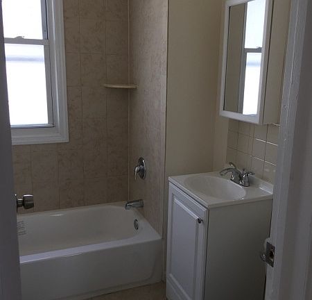 3rd image of 100 S 16th St #2