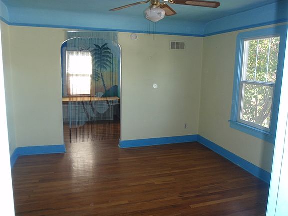Bedroom 2 (upstairs)