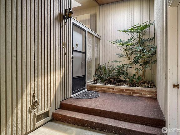 4th image of 14639 SE 267th Street
