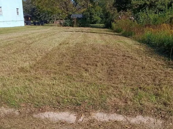 608 E Lemon St, Fitzgerald, GA 31750