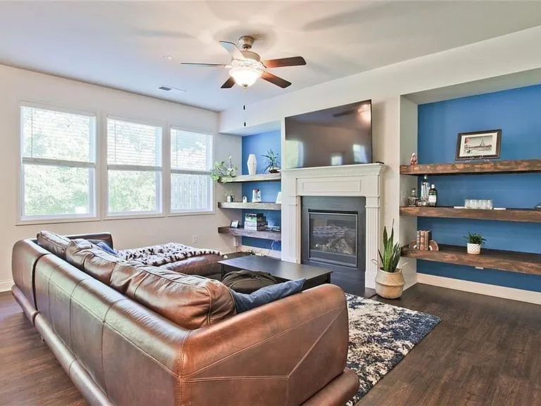 112 Davina Dr — Photo 5