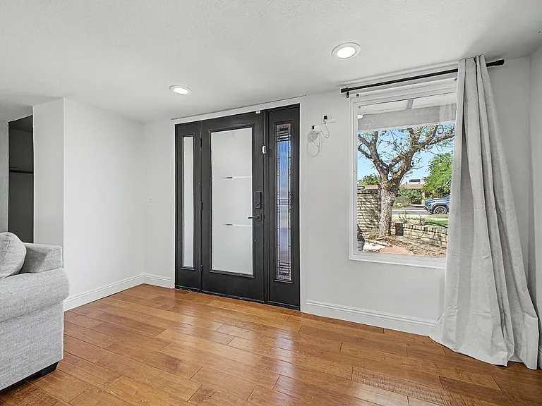 6315 E Delcoa Ave — Photo 33