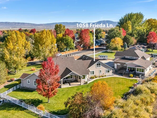 1058 Frieda Ln, Minden, NV 89423