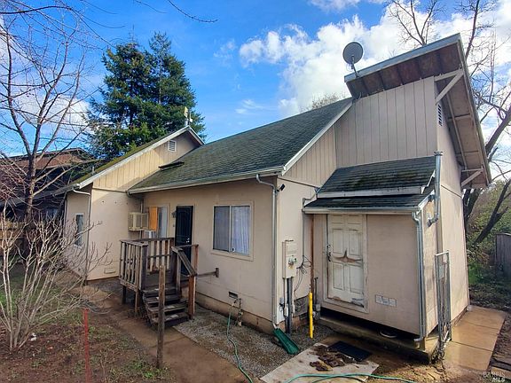 3rd image of 141 E Barbara Lane