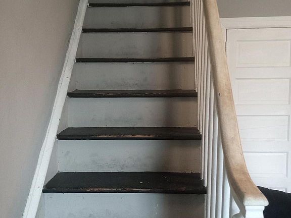5th image of 5058 N Franklin St