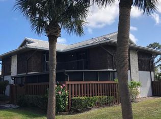 203 SE Camelot Gardens Blvd, Port Saint Lucie, FL 34952