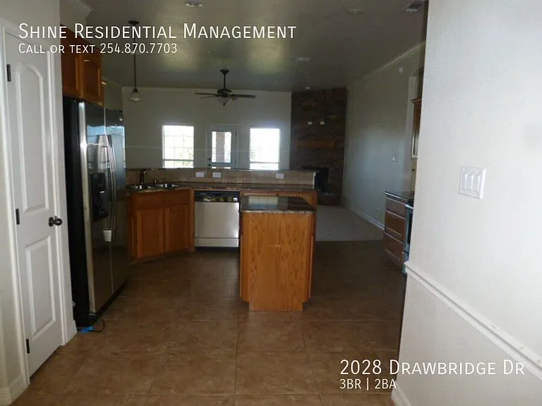 2028 Drawbridge Dr — Photo 3