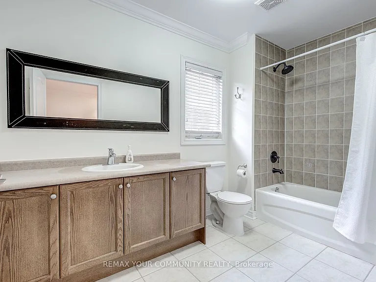 230 Humberland Dr — Photo 29