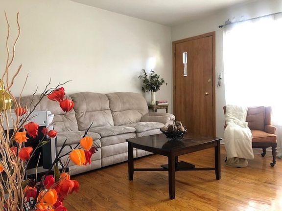 3rd image of 4851 N Harlem Ave #1