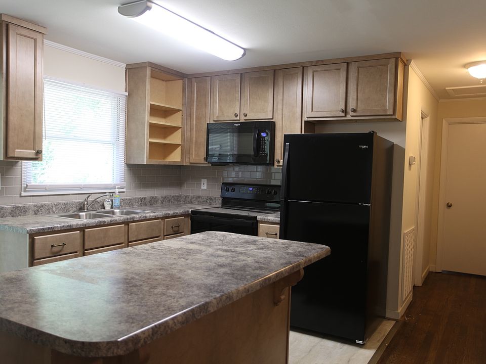 2nd image of 620 Harper Ave