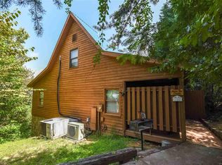 950 Pine Mountain Rd, Pigeon Forge, TN 37862