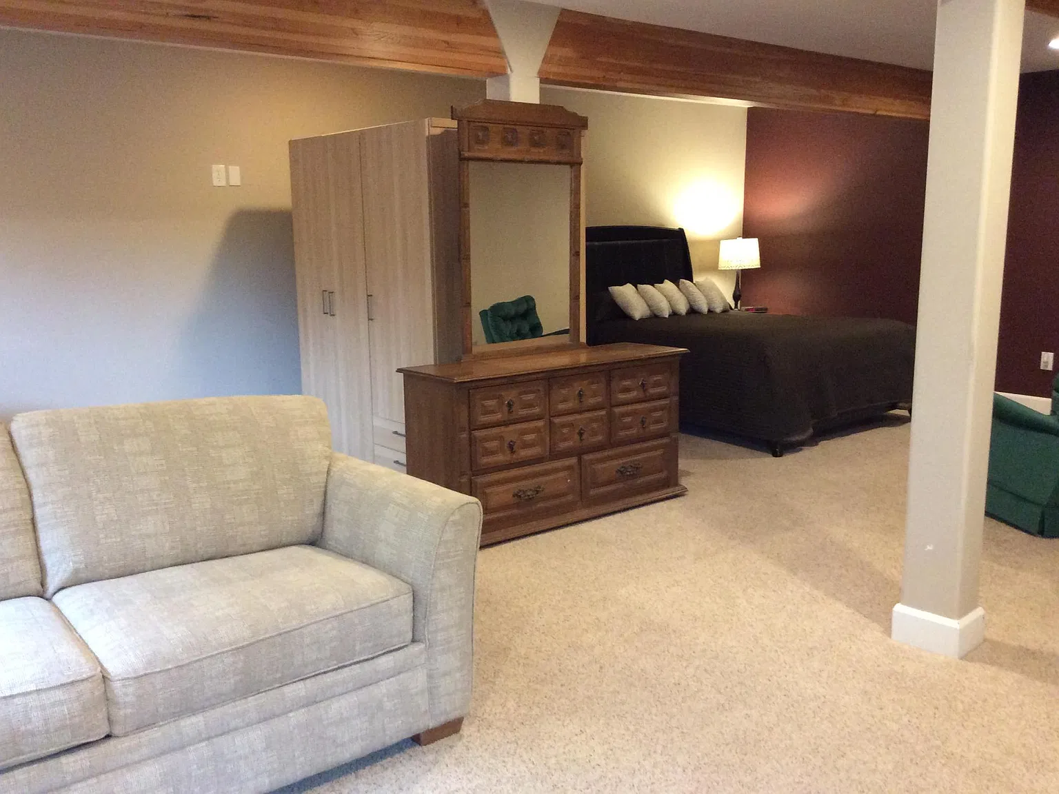 3 bed, 2000 sqft, $2,900 — Photo 2