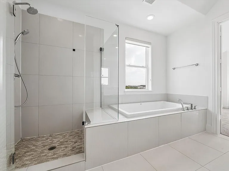 2024 Waterloo Station Rd — Photo 14