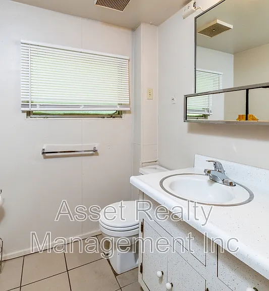 102 Wainwright Rd — Photo 11