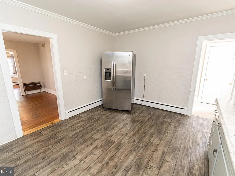 1109 N Division St — Photo 23
