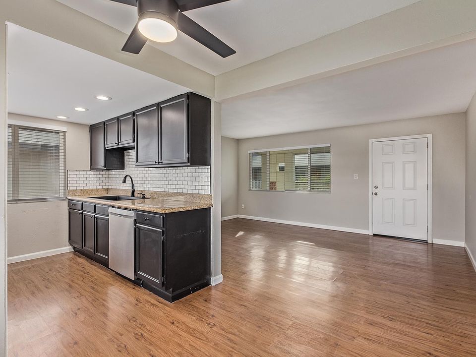 1st image of 2417 E Campbell Ave APT 1B