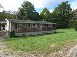 292 Union St, New Lexington, OH 43764
