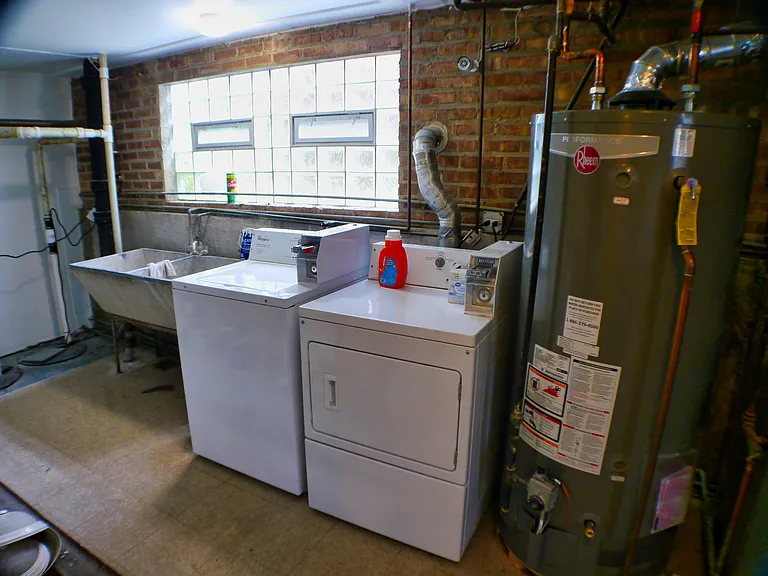10410 Moody Ave #1S — Photo 8