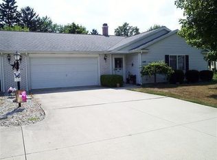 129 Woodside Ln, Fremont, OH 43420