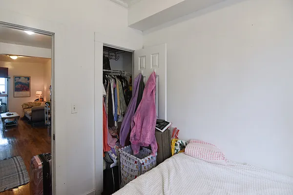 Rented by The Agency | media 18