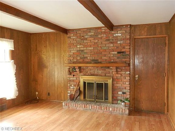 4th image of 900 Colony Dr
