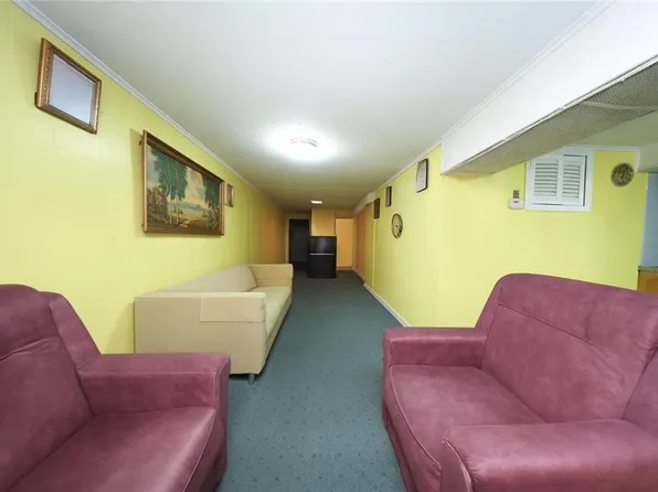 1813 Bay Ridge Avenue image 19 of 31