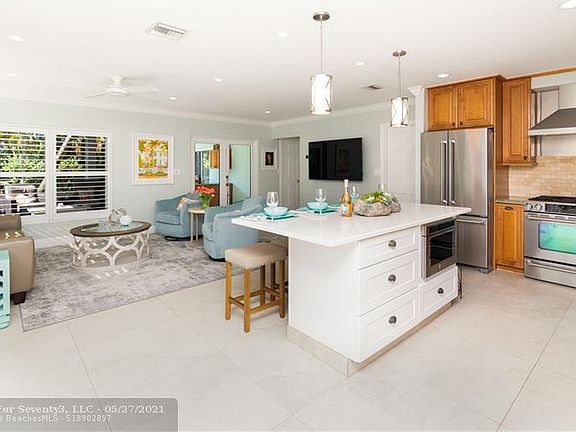 4th image of 3230 Cypress Creek Dr