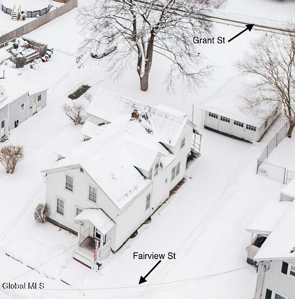 3rd image of 9 Fairview Street