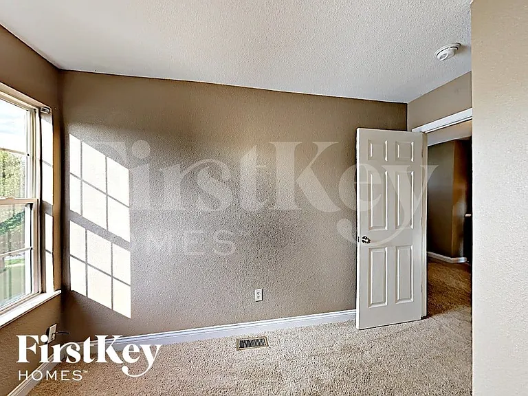 3944 Hornickel Dr — Photo 12