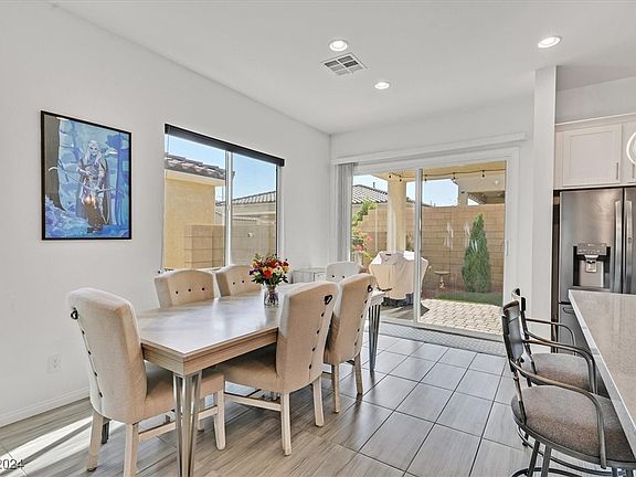 4th image of 10749 Skye Lily Ave