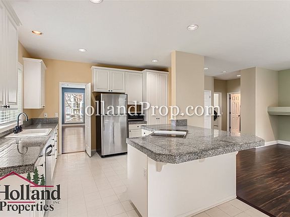 5th image of 15105 SW Ruby Ct