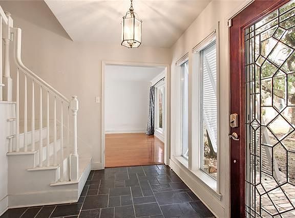 2nd image of 4712 Marseilles Pl