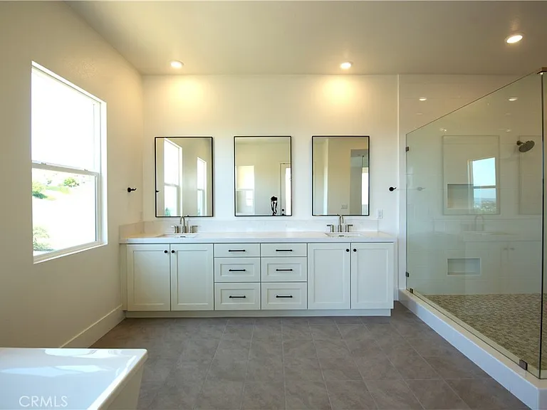 4851 Rideline Rd — Photo 16