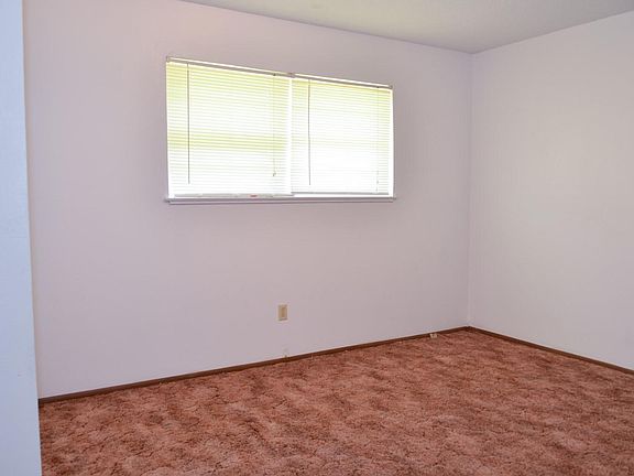 5th image of 1801 E 1st St #9