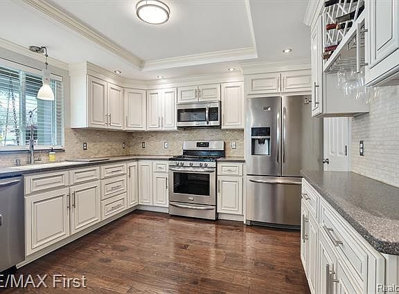 5th image of 4332 Hampton Blvd