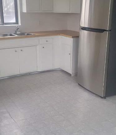 4th image of 215 W Broadway Ave #A