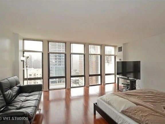 5th image of 1 E Scott St APT 1606