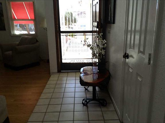 2nd image of 3830 Longs Peak Ct