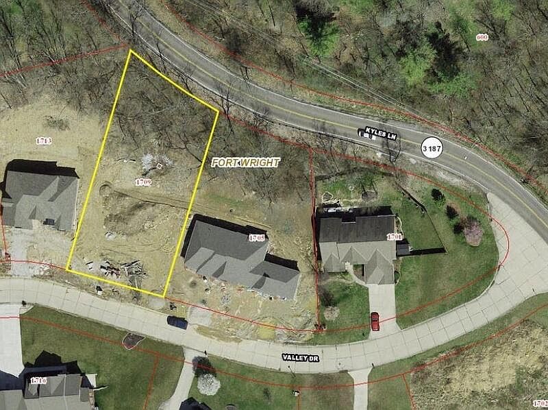1st image of 1709 Valley Dr