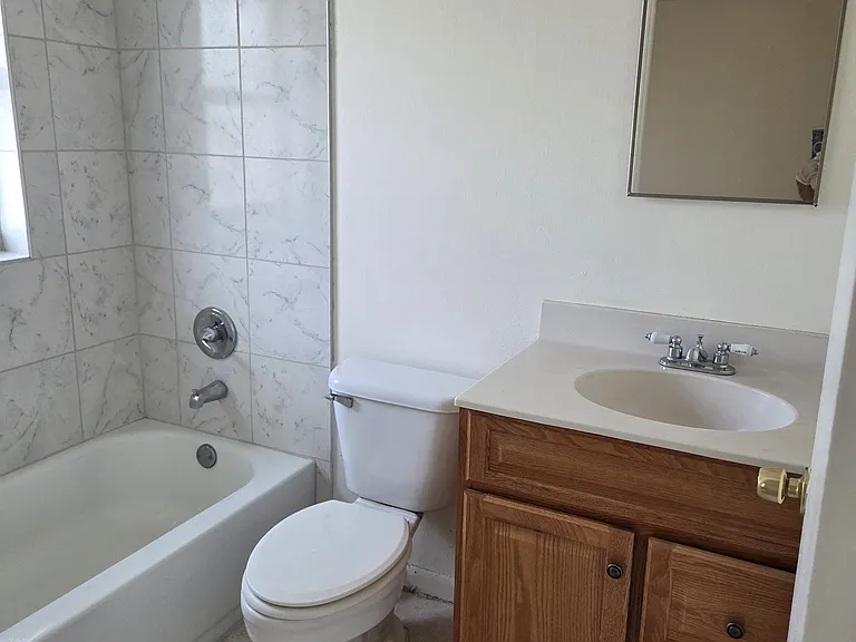 3228 Bloomingdale Villas Ct — Photo 5