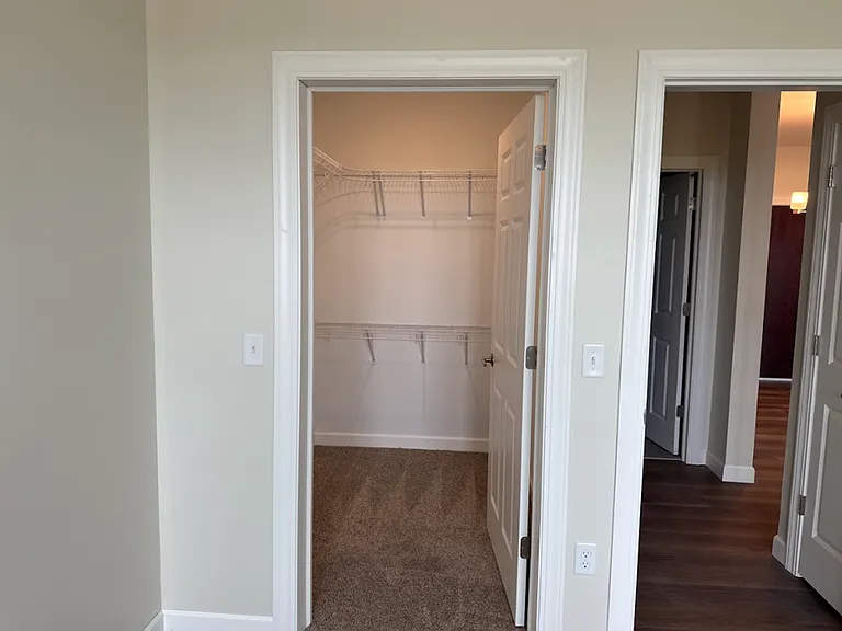 Red Earth Apartments- On Lake Butte Des Morts — Photo 21