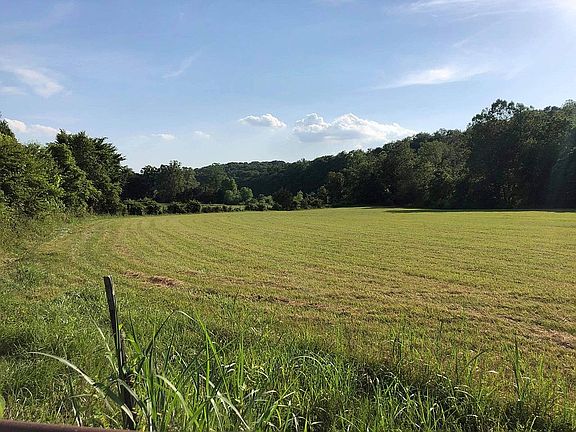 4th image of Coose Hollow Ln