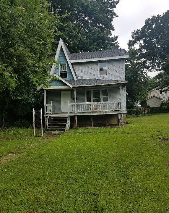 1st image of 561 Parkdale Dr