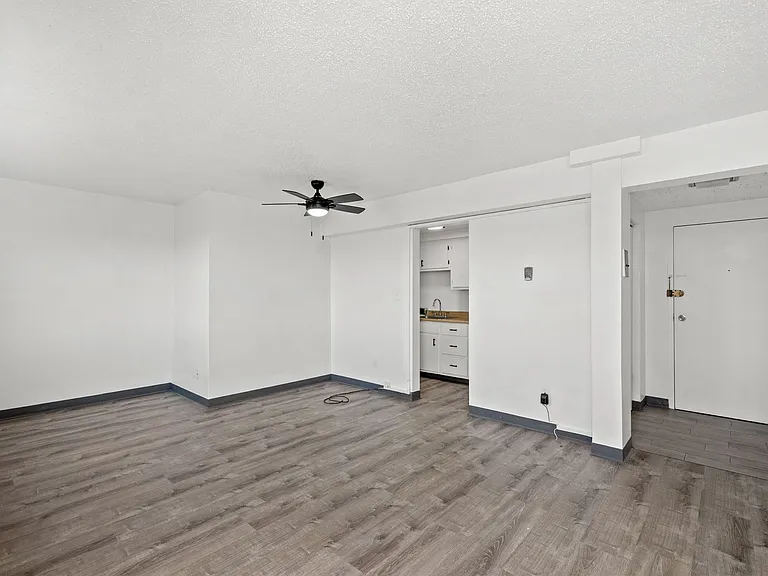 Penn Towers Apartments — Photo 10