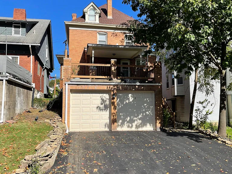 141 Dunbar Ave #1 — Photo 2