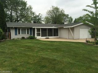 9211 Milford Dr, Northfield, OH 44067