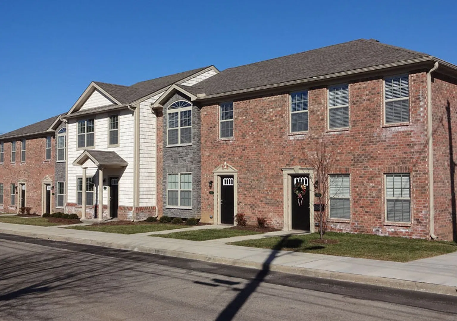 Burley Townhomes — Photo 4
