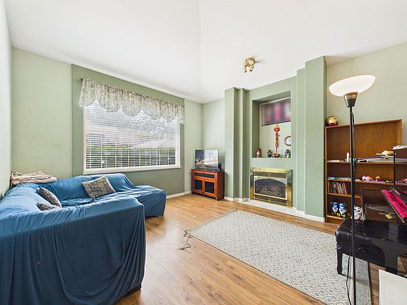 4th image of 10576 154a St