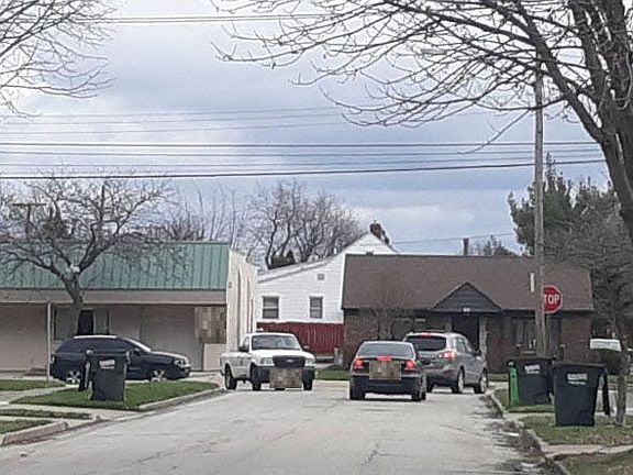 4th image of 19830 Locherie Ave