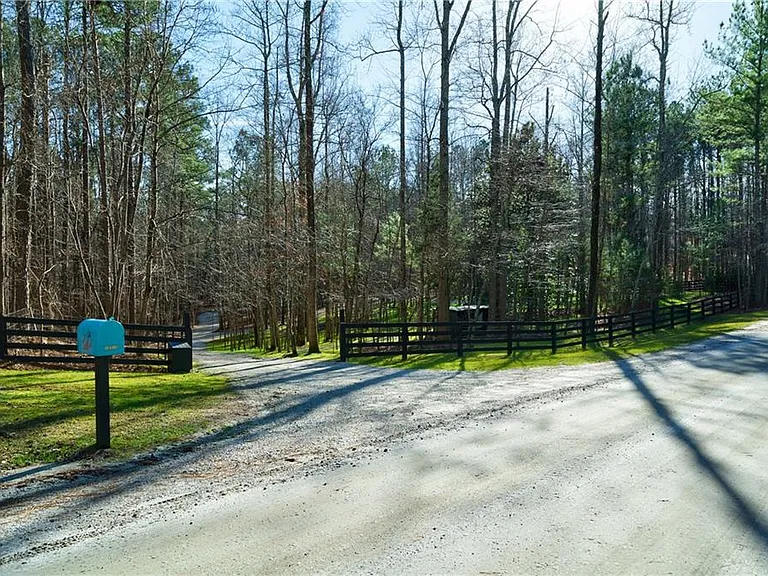10510 Rico Tatum Rd — Photo 40